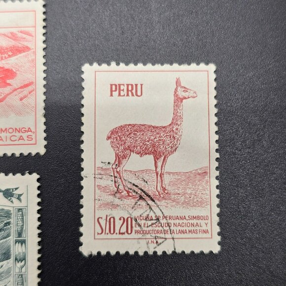 Vintage Peruvian Postage Stamps Set Of 3 - Fortaleza De Paramonga LI3061 - Picture 4 of 5